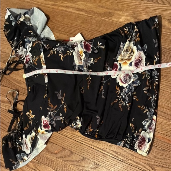 Divinitasole black floral off shoulder swim tank. - Picture 14 of 14